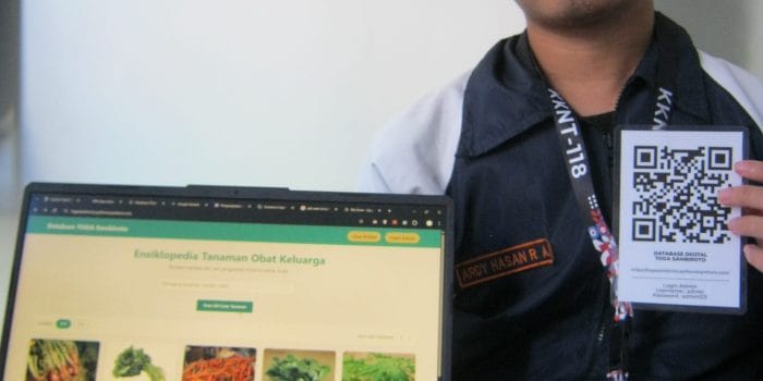 Wujudkan Edukasi Kesehatan Berbasis Digital, Mahasiswa KKN Undip Luncurkan Website Ensiklopedia TOGA di Kelurahan Sambiroto IMG_3059