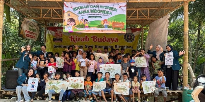 Implementasi Business Start From Colors dalam Mengintegrasikan Seni dan Strategi Bisnis melalui Kegiatan Kreatif Finger Painting dalam Memperingati Hari Anak Nasional 2025 REPORTASE HARI ANAK