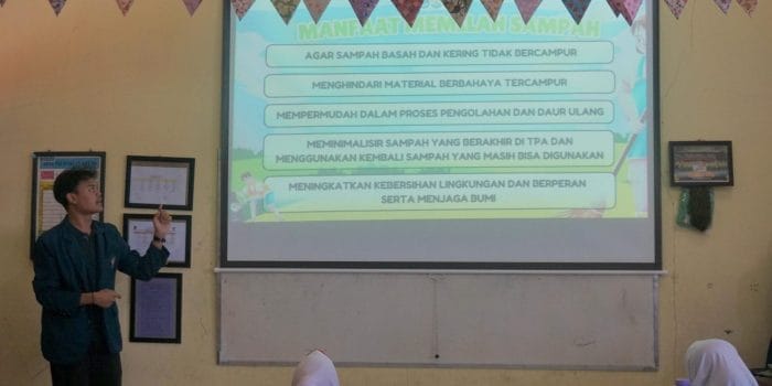 “Pilah Sampah, Hebat Menjaga”, Edukasi Pemilahan Sampah oleh Mahasiswa KKN Undip di SDN Tambangan 01 Semarang
