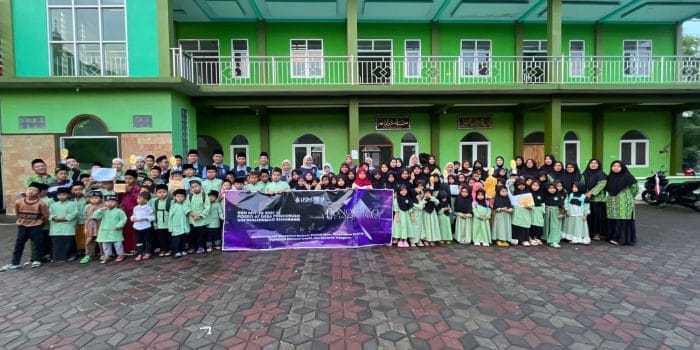 Meningkatkan Kualitas Pembelajaran : Mahasiswa KKN Adakan Perlombaan Di TPQ SURUURUD DAAIM WhatsApp Image 2025-08-21 at 23.38.18_10e89523
