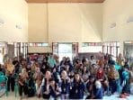 Mahasiswa KKN-T UNDIP Gelar Pelatihan Digitalisasi dan Pemasaran Melalui Media Sosial untuk Kader Posyandu Kelurahan Pudakpayung A group of people in a room AI-generated content may be incorrect.