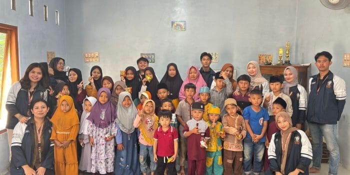 Mahasiswa KKN-T Tim 75 Undip Tanamkan Pentingnya Cuci Tangan dengan Baik dan Benar bagi Anak-anak Dusun Konang a35636c9-1ca9-49d1-a787-09caf2327df2