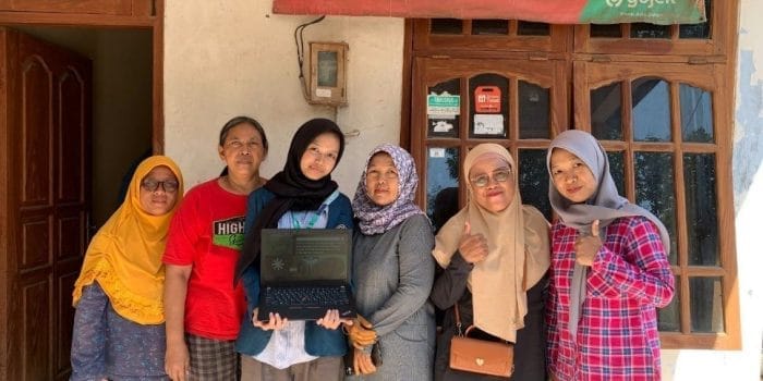 Mahasiswa KKN UNDIP Dorong UMKM Berkelanjutan di Pedurungan Kidul melalui Edukasi Hukum Lingkungan dan Zero Waste https://lh7-rt.googleusercontent.com/docsz/AD_4nXfRF-tJJ3e7R6_S7e7RYGbVS-ZrMiPGVdN5i_LSPduD0h5K93Gmg2naQP6O3SfnCok6uv4Bdptfywxw5nxVXar7-bIWXIYXiJRtLP2B5znoqfbRwwqTBNz-12SJX6MXYxcDg7hL?key=UPP3ARp0zHytcVJxsEbHIg