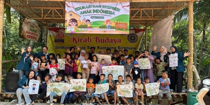 Mahasiswa KKN UNDIP Kenalkan Ragam Budaya Indonesia Lewat Video Animasi di Kelurahan Pakintelan, Semarang dalam Momen Hari Anak Nasional ned