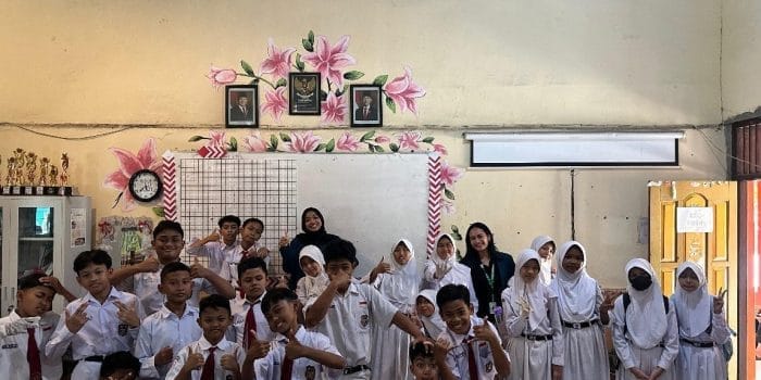 Mahasiswa KKN dari FK Undip Dorong Perilaku Hidup Sehat Sejak Dini Lewat Pemeriksaan Kesehatan dan Sosialisasi di Sekolah Mahasiswa KKN dari FK Undip Dorong Perilaku Hidup Sehat Sejak Dini Lewat Pemeriksaan Kesehatan dan Sosialisasi di Sekolah