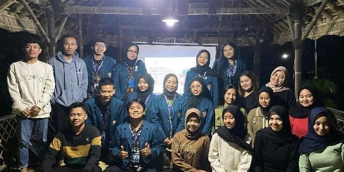 Creative UMKM for Global Market, Mahasiswa Tim KKN 87 Undip Tingkatkan Pemasaran Digital UMKM Desa Banyuanyar Creative UMKM for Global Market, Mahasiswa Tim KKN 87 Undip Tingkatkan Pemasaran Digital UMKM Desa Banyuanyar