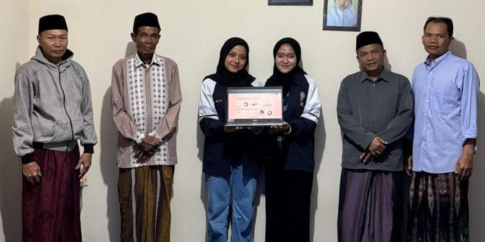 Mahasiswa KKN Tematik Universitas Diponegoro Berdayakan UMKM Dusun Tumbrep Lewat Dashboard Digital Mahasiswa KKN Tematik Universitas Diponegoro Berdayakan UMKM Dusun Tumbrep Lewat Dashboard Digital