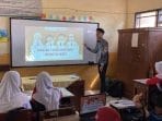 Mahasiswa KKN Undip Membangun Karakter dan Literasi Finansial Sejak Dini di SD 01 Rembun Mahasiswa KKN Undip Membangun Karakter dan Literasi Finansial Sejak Dini di SD 01 Rembun