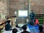 Keliling Dunia dari Penggaron Kidul, Mahasiswa UNDIP Kenalkan Diplomasi dan Wawasan Global Lewat Sosialisasi Interaktif Bersama Karang Taruna