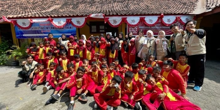 Peringati Hari Anak Nasional, Mahasiswa KKN UNDIP Kelompok 1 Gelar Kegiatan Edukatif di SDN 2 Sugihmanik Peringati Hari Anak Nasional, Mahasiswa KKN UNDIP Kelompok 1 Gelar Kegiatan Edukatif di SDN 2 Sugihmanik