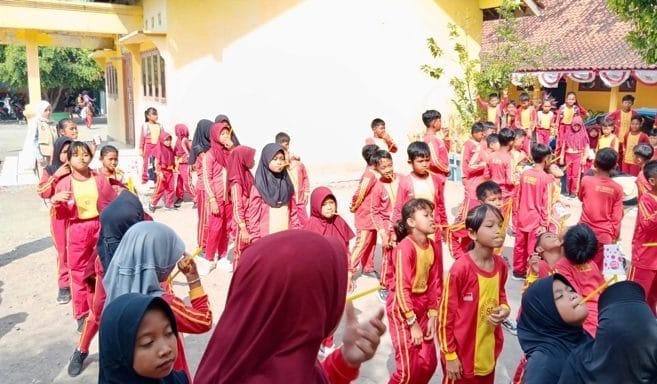 Peringati Hari Anak Nasional, Mahasiswa KKN UNDIP Kelompok 1 Gelar Kegiatan Edukatif di SDN 2 Sugihmanik