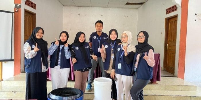 Mahasiswa KKN-T UNDIP 116 Hadirkan Program “KALAS” (Kalangdosari Lawan Stunting), Edukasi Mengolah Sampah Organik dan Anorganik untuk Menciptakan Desa yang Sehat dan Anti Stunting Mahasiswa KKN-T UNDIP 116 Hadirkan Program “KALAS” (Kalangdosari Lawan Stunting), Edukasi Mengolah Sampah Organik dan Anorganik untuk Menciptakan Desa yang Sehat dan Anti Stunting