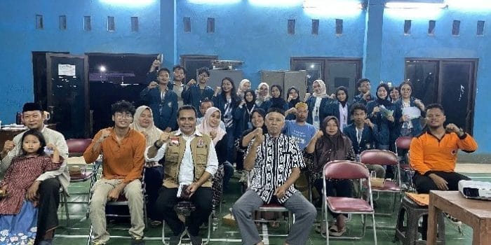 Mahasiswa KKN-T 164 Undip Gagas Kegiatan Sosialisasi untuk Penguatan Kapasitas Tim Desa Tangguh Bencana (Destana) di Desa Loireng, Demak Mahasiswa KKN-T 164 Undip Gagas Kegiatan Sosialisasi untuk Penguatan Kapasitas Tim Desa Tangguh Bencana (Destana) di Desa Loireng, Demak