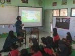 Tumbuhkan Kesadaran Lingkungan Sejak Dini, Mahasiswa KKN IDBU 29 Edukasi Siswa SD Lewat Praktik Menanam Kacang Hijau