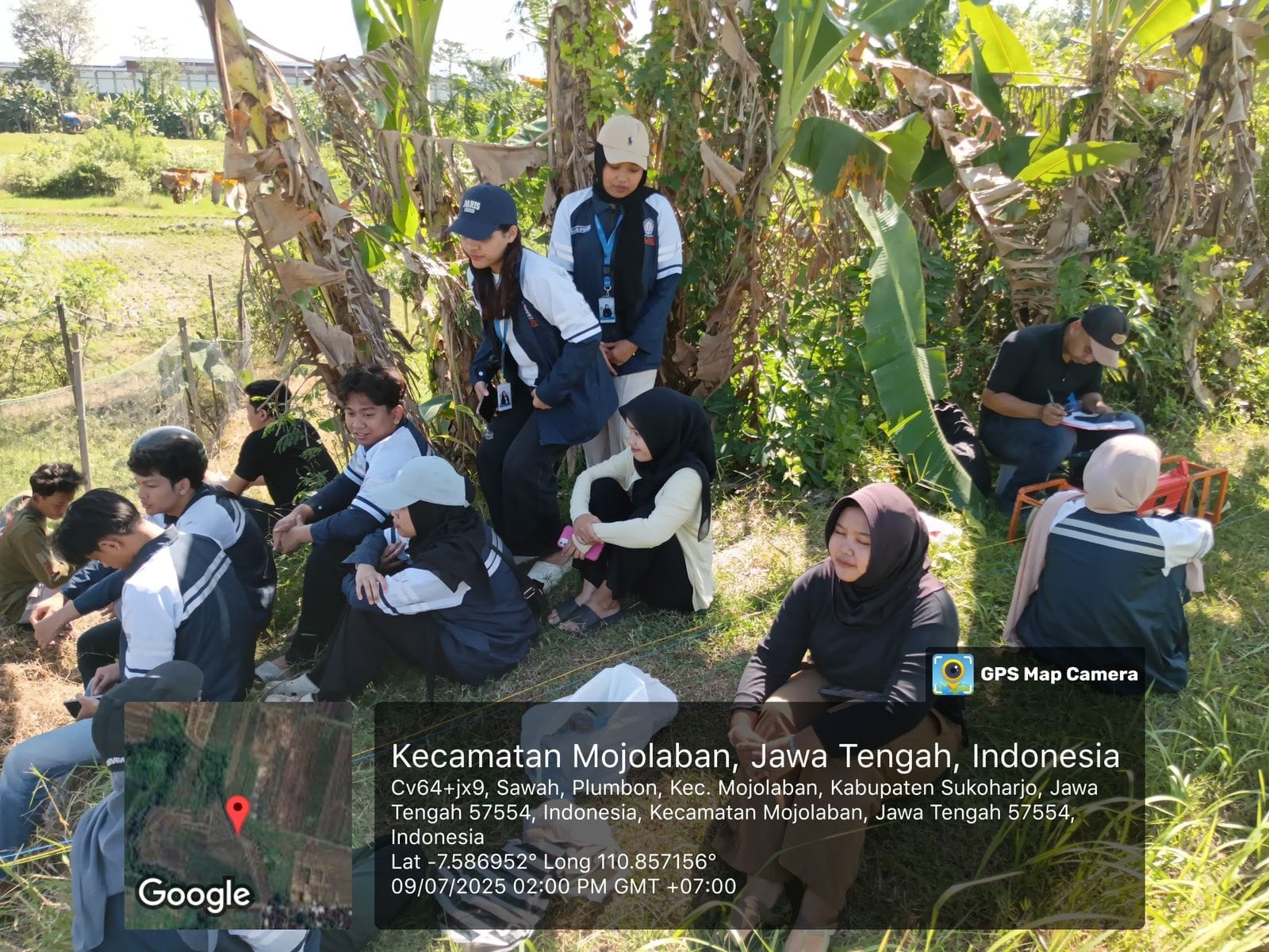 Lakukan Pemetaan Sumber dan Kualitas Air Tanah serta Penguatan Pertanian Berkelanjutan, Mahasiswa KKN-T Undip Dukung Pendekatan untuk Wujudkan SDGs ke-6 di Desa Plumbon, Sukoharjo Lakukan Pemetaan Sumber dan Kualitas Air Tanah serta Penguatan Pertanian Berkelanjutan, Mahasiswa KKN-T Undip Dukung Pendekatan untuk Wujudkan SDGs ke-6 di Desa Plumbon, Sukoharjo