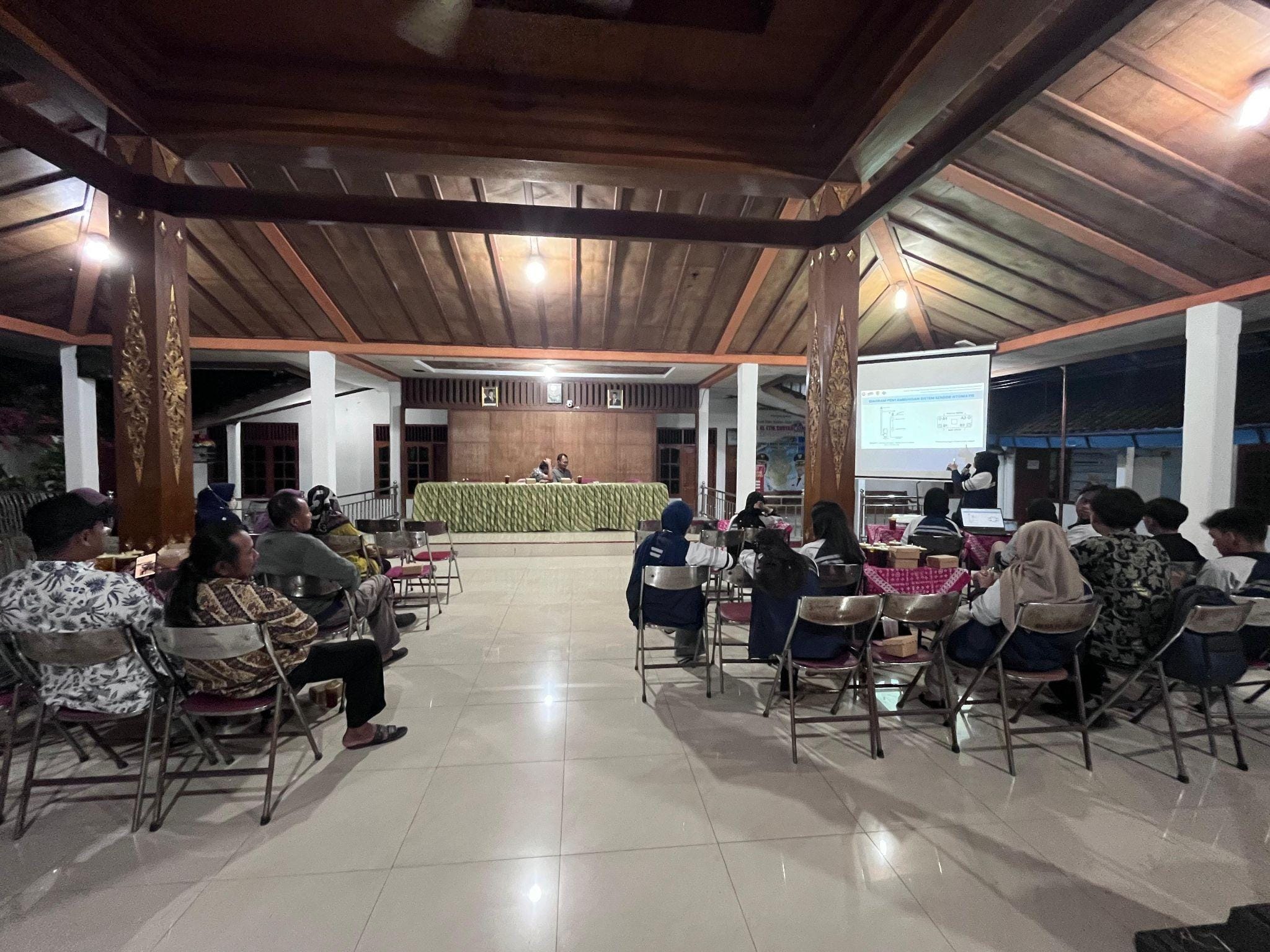 Lakukan Pemetaan Sumber dan Kualitas Air Tanah serta Penguatan Pertanian Berkelanjutan, Mahasiswa KKN-T Undip Dukung Pendekatan untuk Wujudkan SDGs ke-6 di Desa Plumbon, Sukoharjo Lakukan Pemetaan Sumber dan Kualitas Air Tanah serta Penguatan Pertanian Berkelanjutan, Mahasiswa KKN-T Undip Dukung Pendekatan untuk Wujudkan SDGs ke-6 di Desa Plumbon, Sukoharjo