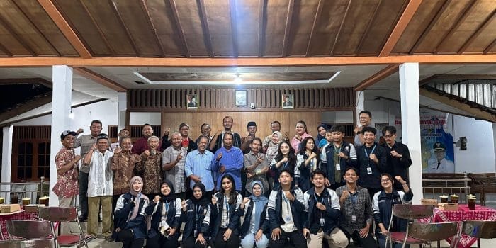 Lakukan Pemetaan Sumber dan Kualitas Air Tanah serta Penguatan Pertanian Berkelanjutan, Mahasiswa KKN-T Undip Dukung Pendekatan untuk Wujudkan SDGs ke-6 di Desa Plumbon, Sukoharjo Lakukan Pemetaan Sumber dan Kualitas Air Tanah serta Penguatan Pertanian Berkelanjutan, Mahasiswa KKN-T Undip Dukung Pendekatan untuk Wujudkan SDGs ke-6 di Desa Plumbon, Sukoharjo