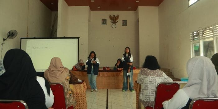 Gelar Edukasi PMT Berbasis Bahan Lokal, Upaya Mahasiswa KKN UNDIP Tingkatkan Gizi Balita di Kelurahan Tinjomoyo Gelar Edukasi PMT Berbasis Bahan Lokal, Upaya Mahasiswa KKN UNDIP Tingkatkan Gizi Balita di Kelurahan Tinjomoyo
