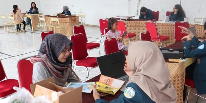 Bantu Lawan Stunting, Mahasiswa KKN-T Undip Edukasi Perkembangan Anak Usia Dini di Kelurahan Tinjomoyo