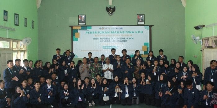 Mahasiswa KKN UPGRIS Siap Mengabdi di Karimunjawa Mahasiswa KKN UPGRIS Siap Mengabdi di Karimunjawa