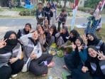 Mahasiswa KKN Universitas PGRI Semarang Berpartisipasi dalam Tradisi Barikan di Dusun Nyamplungan Mahasiswa KKN Universitas PGRI Semarang Berpartisipasi dalam Tradisi Barikan di Dusun Nyamplungan