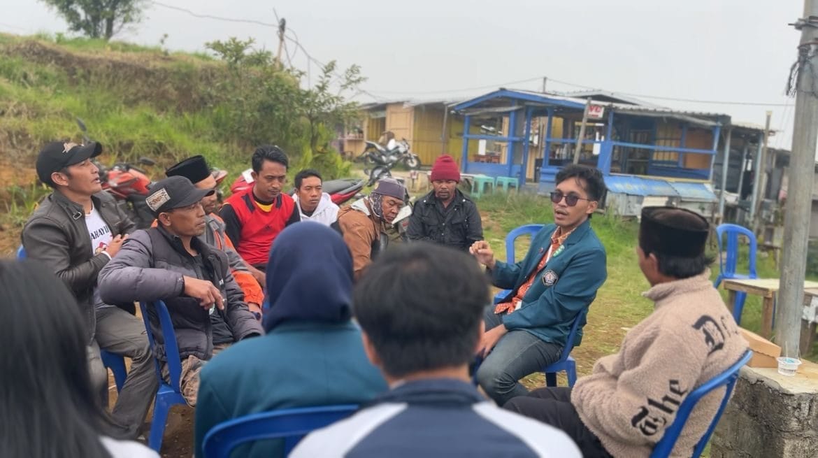 Mahasiswa KKN UNDIP Tim 65 Kelompok Legalisasi Lakukan Sosialisasi dan Diskusi terkait Pentingnya SK Desa Wisata, SK & Ad/ART Pokdarwis, serta Pembuatan NIB, PIRT, dan Sertifikat Halal Mahasiswa KKN UNDIP Tim 65 Kelompok Legalisasi Lakukan Sosialisasi dan Diskusi terkait Pentingnya SK Desa Wisata, SK & Ad/ART Pokdarwis, serta Pembuatan NIB, PIRT, dan Sertifikat Halal