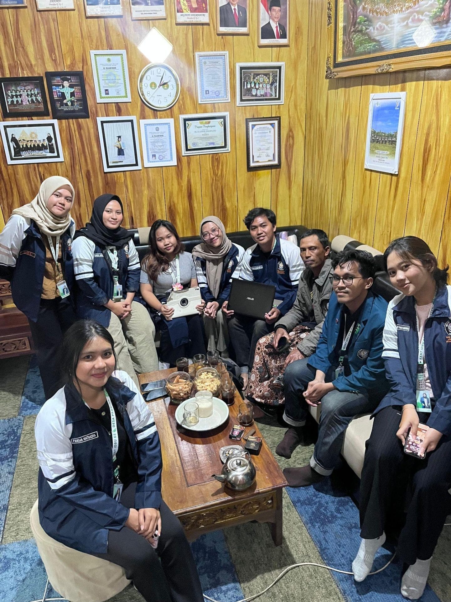 Mahasiswa KKN UNDIP Tim 65 Kelompok Legalisasi Lakukan Sosialisasi dan Diskusi terkait Pentingnya SK Desa Wisata, SK & Ad/ART Pokdarwis, serta Pembuatan NIB, PIRT, dan Sertifikat Halal Mahasiswa KKN UNDIP Tim 65 Kelompok Legalisasi Lakukan Sosialisasi dan Diskusi terkait Pentingnya SK Desa Wisata, SK & Ad/ART Pokdarwis, serta Pembuatan NIB, PIRT, dan Sertifikat Halal