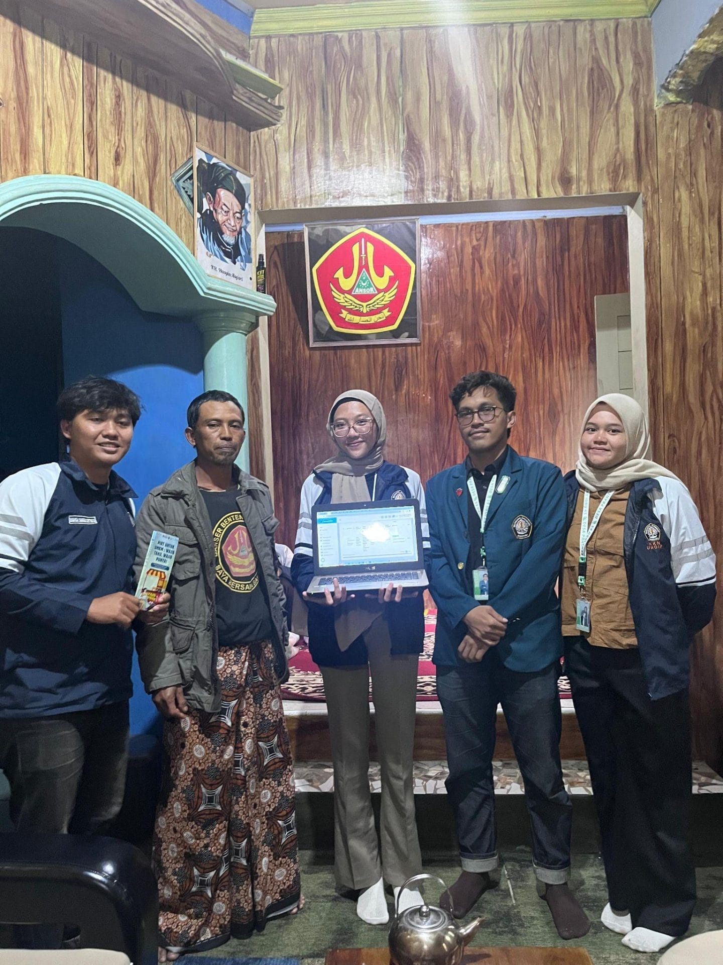Mahasiswa KKN UNDIP Tim 65 Kelompok Legalisasi Lakukan Sosialisasi dan Diskusi terkait Pentingnya SK Desa Wisata, SK & Ad/ART Pokdarwis, serta Pembuatan NIB, PIRT, dan Sertifikat Halal Mahasiswa KKN UNDIP Tim 65 Kelompok Legalisasi Lakukan Sosialisasi dan Diskusi terkait Pentingnya SK Desa Wisata, SK & Ad/ART Pokdarwis, serta Pembuatan NIB, PIRT, dan Sertifikat Halal