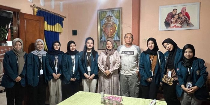 Bangun Lingkungan Sehat, Mahasiswa KKN Tim 125 Undip Dorong Kesadaran Pola Hidup Bersih di Tlogomulyo