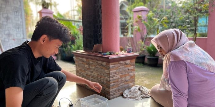 Mahasiswa KKN Undip Hadirkan Inovasi Penyiraman Otomatis Berbasis IoT di Dusun Rembul Mahasiswa KKN Undip Hadirkan Inovasi Penyiraman Otomatis Berbasis IoT di Dusun Rembul