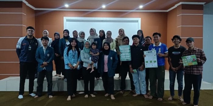 Mahasiswa KKN-T UNDIP 118 Dorong Pemanfaatan TOGA, Adakan Edukasi Pencegahan Hipertensi, Diabetes, dan Peluang Bisnis Herbal Mahasiswa KKN-T UNDIP 118 Dorong Pemanfaatan TOGA, Adakan Edukasi Pencegahan Hipertensi, Diabetes, dan Peluang Bisnis Herbal