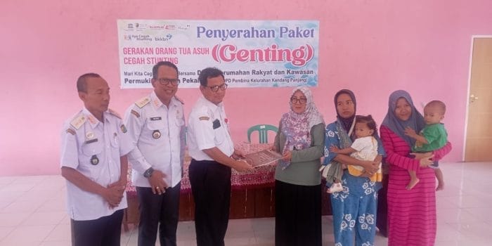 Mahasiswa KKN Undip Tim 126 Angkat Potensi Lokal Lewat Simulasi MPASI Berbahan Dasar Ikan di Acara GENTING (Gerakan Orang Tua Asuh Cegah Stunting) Mahasiswa KKN Undip Tim 126 Angkat Potensi Lokal Lewat Simulasi MPASI Berbahan Dasar Ikan di Acara GENTING (Gerakan Orang Tua Asuh Cegah Stunting)