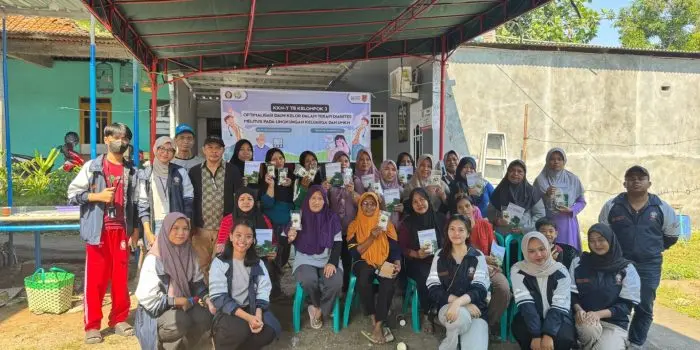 Mahasiswa KKN-T 118 UNDIP Kelompok 3 Lakukan Pendampingan UMKM dalam Produksi dan Labeling Produk Kesehatan Mahasiswa KKN-T 118 UNDIP Kelompok 3 Lakukan Pendampingan UMKM dalam Produksi dan Labeling Produk Kesehatan