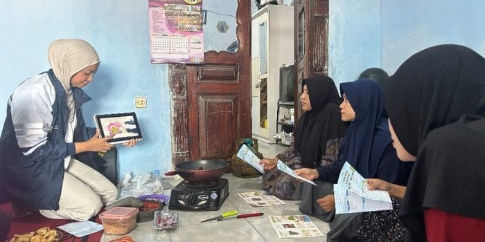 Mahasiswa KKN-T UNDIP Tim 25 Kelompok 2 Inovasikan Tempe dari Mangrove, Hadirkan Solusi Berkelanjutan Mahasiswa KKN-T UNDIP Tim 25 Kelompok 2 Inovasikan Tempe dari Mangrove, Hadirkan Solusi Berkelanjutan