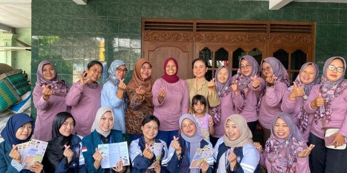 Mahasiswa KKN UNDIP Kenalkan Kuliner Khas Jepang “Sup Miso” sebagai Makanan Pendamping Sehat dan Bernutrisi Bagi Ibu dan Anak Mahasiswa KKN UNDIP Kenalkan Kuliner Khas Jepang “Sup Miso” sebagai Makanan Pendamping Sehat dan Bernutrisi Bagi Ibu dan Anak