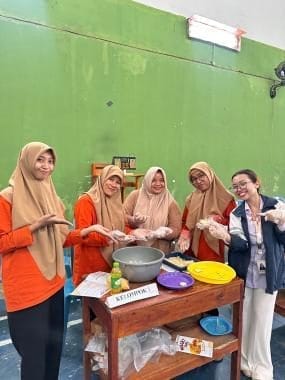 Sulap Ampas Tahu menjadi Makanan Bergizi, Inilah Inovasi dari Mahasiswa KKNT IDBU 6 yang Menggelar Pelatihan Pembuatan Nugget Berbahan Baku Ampas Tahu Sulap Ampas Tahu menjadi Makanan Bergizi, Inilah Inovasi dari Mahasiswa KKNT IDBU 6 yang Menggelar Pelatihan Pembuatan Nugget Berbahan Baku Ampas Tahu