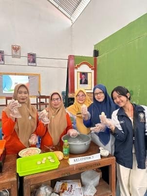 Sulap Ampas Tahu menjadi Makanan Bergizi, Inilah Inovasi dari Mahasiswa KKNT IDBU 6 yang Menggelar Pelatihan Pembuatan Nugget Berbahan Baku Ampas Tahu Sulap Ampas Tahu menjadi Makanan Bergizi, Inilah Inovasi dari Mahasiswa KKNT IDBU 6 yang Menggelar Pelatihan Pembuatan Nugget Berbahan Baku Ampas Tahu