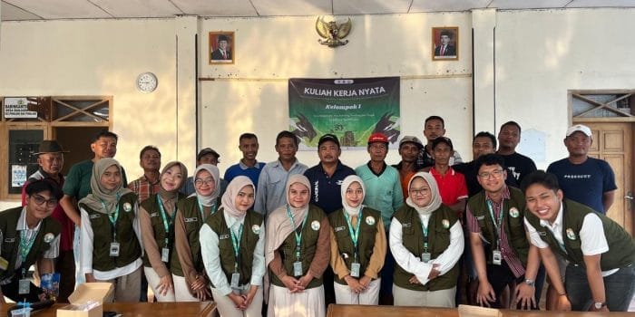 Dorong Kemandirian Peternak, Mahasiswa KKN-T Kelompok 1 Tim 28 Undip Sosialisasikan Inovasi Mineral Blok Dorong Kemandirian Peternak, Mahasiswa KKN-T Kelompok 1 Tim 28 Undip Sosialisasikan Inovasi Mineral Blok