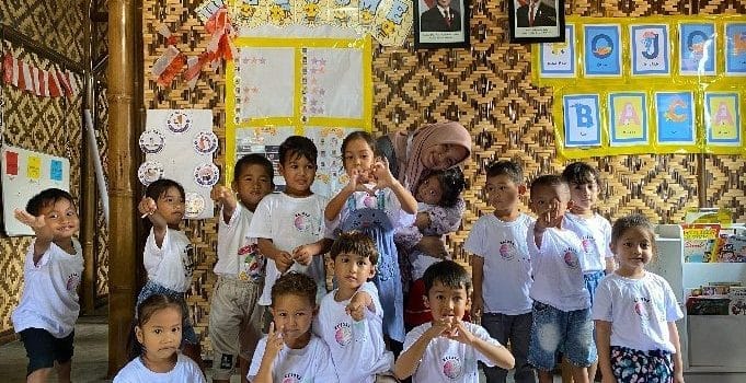 Mahasiswa KKN UPGRIS Bantu Pendampingan Belajar SPS Kejora Karimunjawa Mahasiswa KKN UPGRIS Bantu Pendampingan Belajar SPS Kejora Karimunjawa