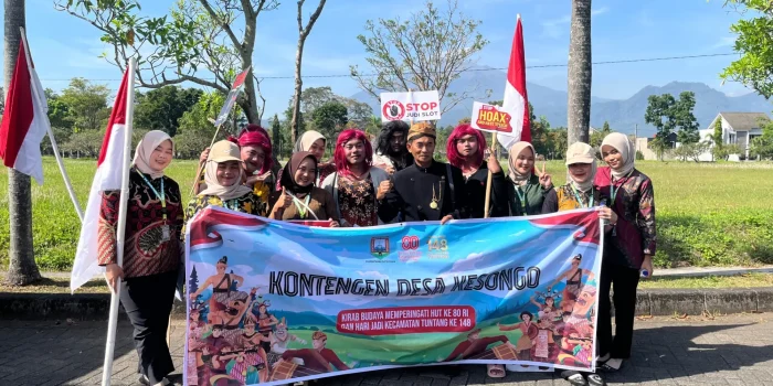 Meriahkan Karnaval Budaya Kecamatan Tuntang, Mahasiswa KKN UPGRIS Kelompok 44 Tampil Bersama Masyarakat Desa Kesongo