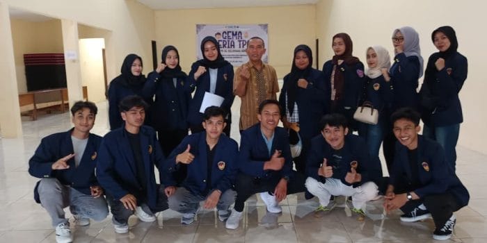 Mahasiswa KKN UPGRIS Kelompok 7 Lakukan Survei di Desa Sidomulyo, Ungaran Timur Mahasiswa KKN UPGRIS Kelompok 7 Lakukan Survei di Desa Sidomulyo, Ungaran Timur