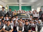 Wujudkan Sekolah Ramah Anak, Mahasiswa KKN UPGRIS Kelompok 23 Gelar Sosialisasi Anti-Bullying di MI Arrosyad Bergas Lor Wujudkan Sekolah Ramah Anak, Mahasiswa KKN UPGRIS Kelompok 23 Gelar Sosialisasi Anti-Bullying di MI Arrosyad Bergas Lor