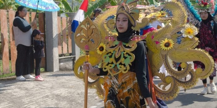 Mahasiswa KKN T-UPGRIS Kelompok 14 Aktif Dukung Marti Desa di Kelurahan Genuk Mahasiswa KKN T-UPGRIS Kelompok 14 Aktif Dukung Marti Desa di Kelurahan Genuk