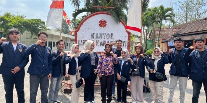 Mahasiswa KKN Universitas PGRI Semarang Kelompok 24 Resmi Diterjunkan di Kelurahan Karangjati Kabupaten Semarang Mahasiswa KKN Universitas PGRI Semarang Kelompok 24 Resmi Diterjunkan di Kelurahan Karangjati Kabupaten Semarang