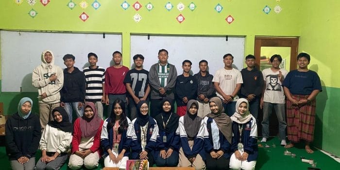 Kolaborasi Mahasiswa KKN-T 100 Universitas Diponegoro dengan Karang Taruna, Lakukan Penguatan Kemandirian Ekonomi dan Literasi Teknis Pemuda Desa Dersansari