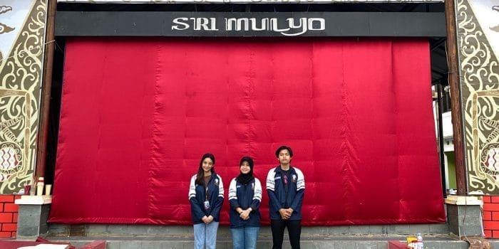 Bangun Nuansa Baru, Mahasiswa KKN UNDIP Lakukan Pembaruan Fasilitas Panggung di RT 04 Jurang Blimbing untuk Mendukung Pelestarian Budaya Bangun Nuansa Baru, Mahasiswa KKN UNDIP Lakukan Pembaruan Fasilitas Panggung di RT 04 Jurang Blimbing untuk Mendukung Pelestarian Budaya