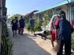 Mahasiswa Kuliah Kerja Nyata (KKN) UPGRIS Bersama Warga Kompak Gotong Royong di Minggu Pagi