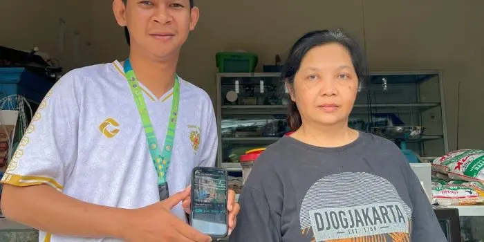 Mahasiswa KKN Tematik Universitas PGRI Semarang Kelompok 24 Dorong Digitalisasi UMKM Melalui Pembuatan Google Maps di Karangjati
