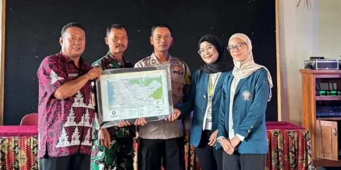 Penguatan Ekonomi Desa Kesongo, Mahasiswa KKN Tematik Kemendikbudristek Hadirkan Peta UMKM dan Wajah Baru Waroeng Sunset Penguatan Ekonomi Desa Kesongo, Mahasiswa KKN Tematik Kemendikbudristek Hadirkan Peta UMKM dan Wajah Baru Waroeng Sunset