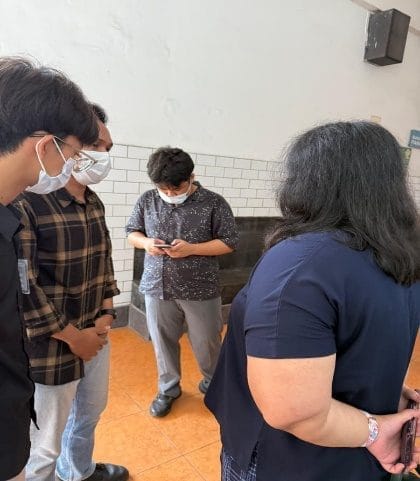 Menilik Sang Perpanjangan Tangan Tuhan dalam Menjaga Nyawa “Dinamika Profesi Dokter di RSUD Dr. Soetomo”